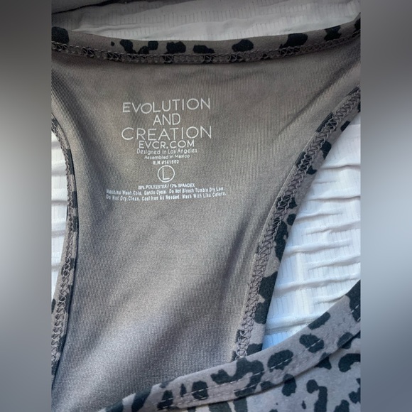 Evolution and Creation Matching Set - Picture 6 of 7